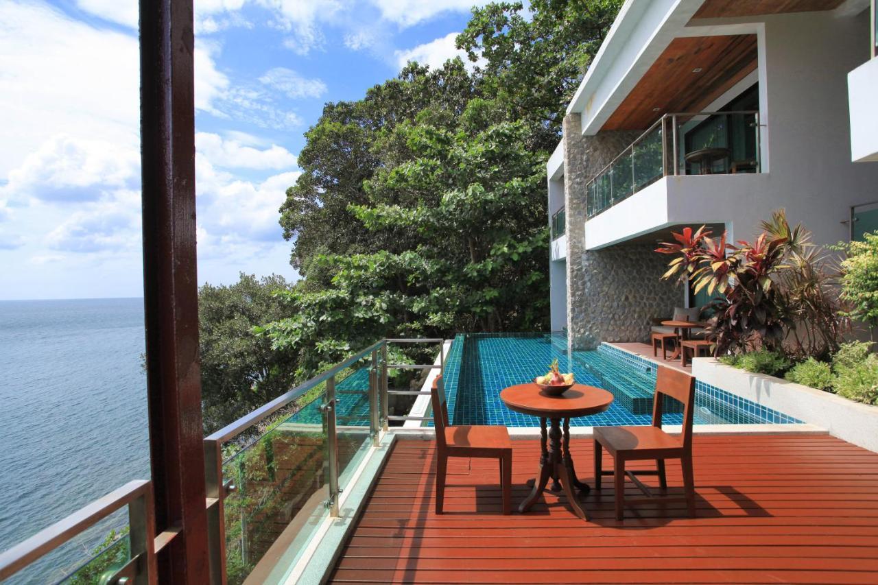 Zenmaya Oceanfront Phuket, Trademark Collection By Wyndham Patong Exterior photo Villa at the resort