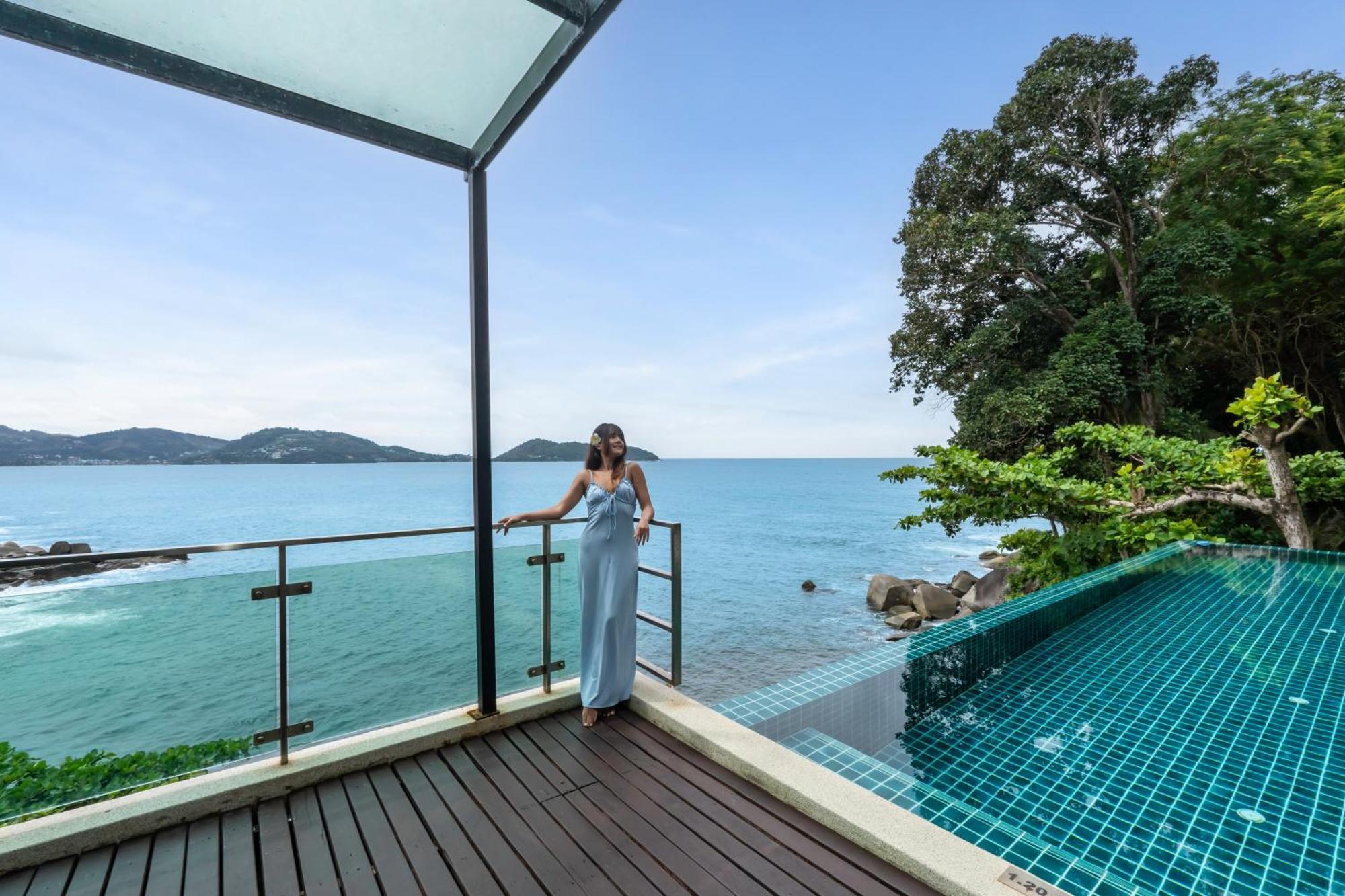 Zenmaya Oceanfront Phuket, Trademark Collection By Wyndham Patong Exterior photo A view of the Andaman Sea from the resort