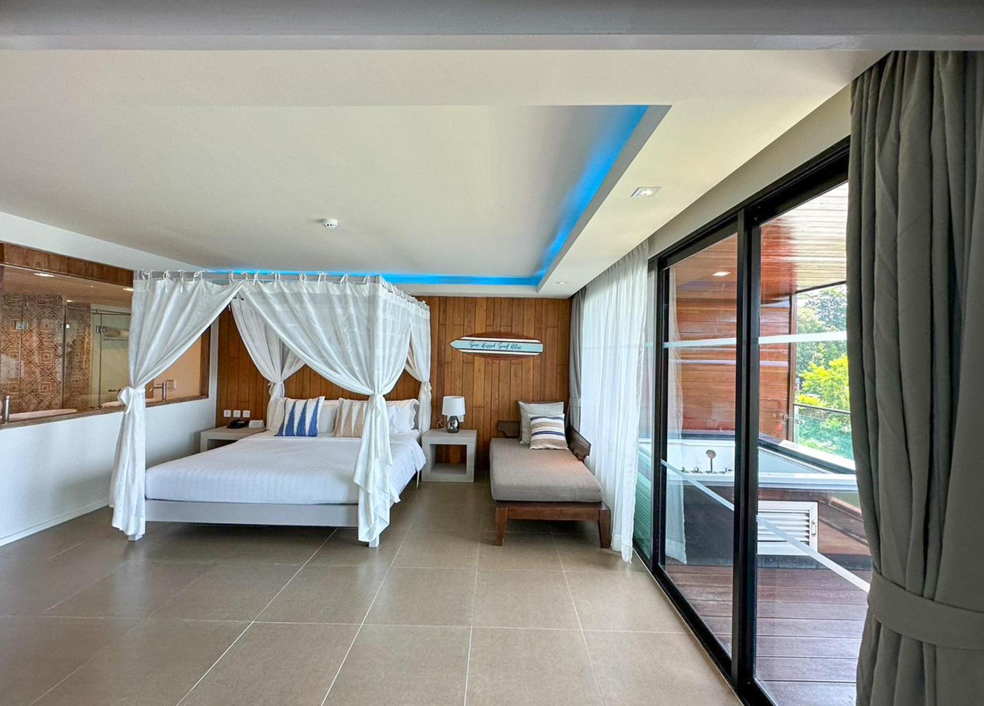 Zenmaya Oceanfront Phuket, Trademark Collection By Wyndham Patong Exterior photo A room at the hotel