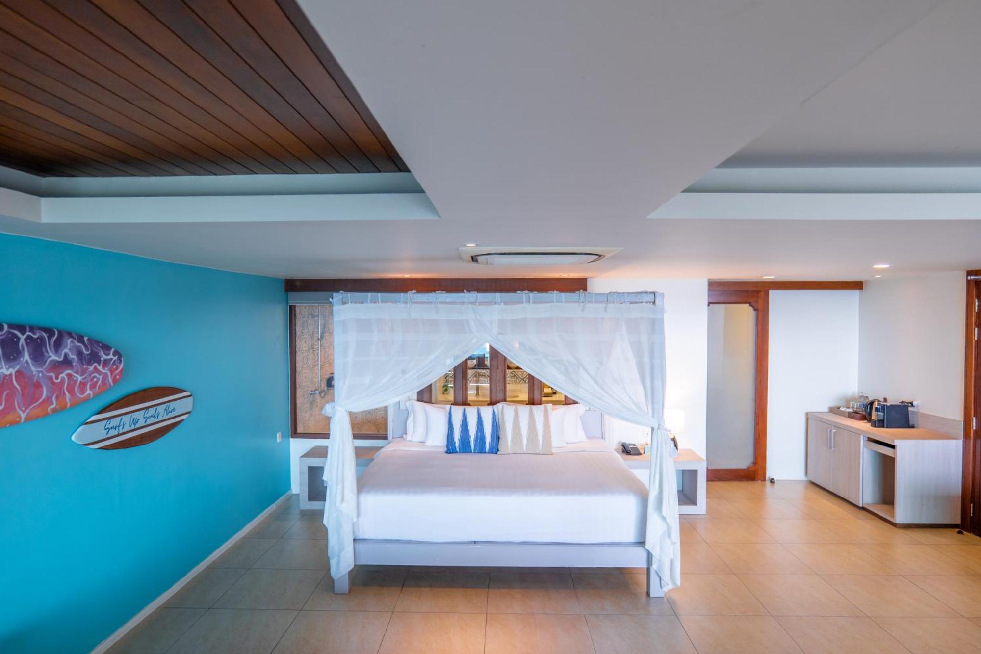 Zenmaya Oceanfront Phuket, Trademark Collection By Wyndham Patong Exterior photo